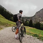 Nr 2 - Zentral Und Nah Am Lift